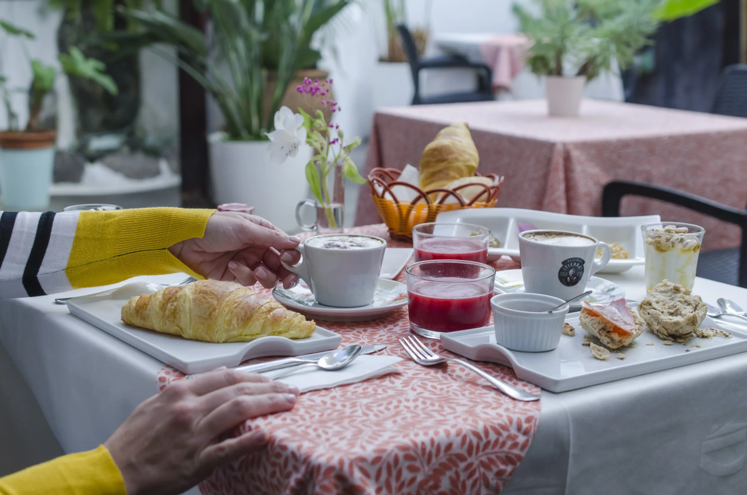 Hotel Casona Santo Domingo Desayunos 03